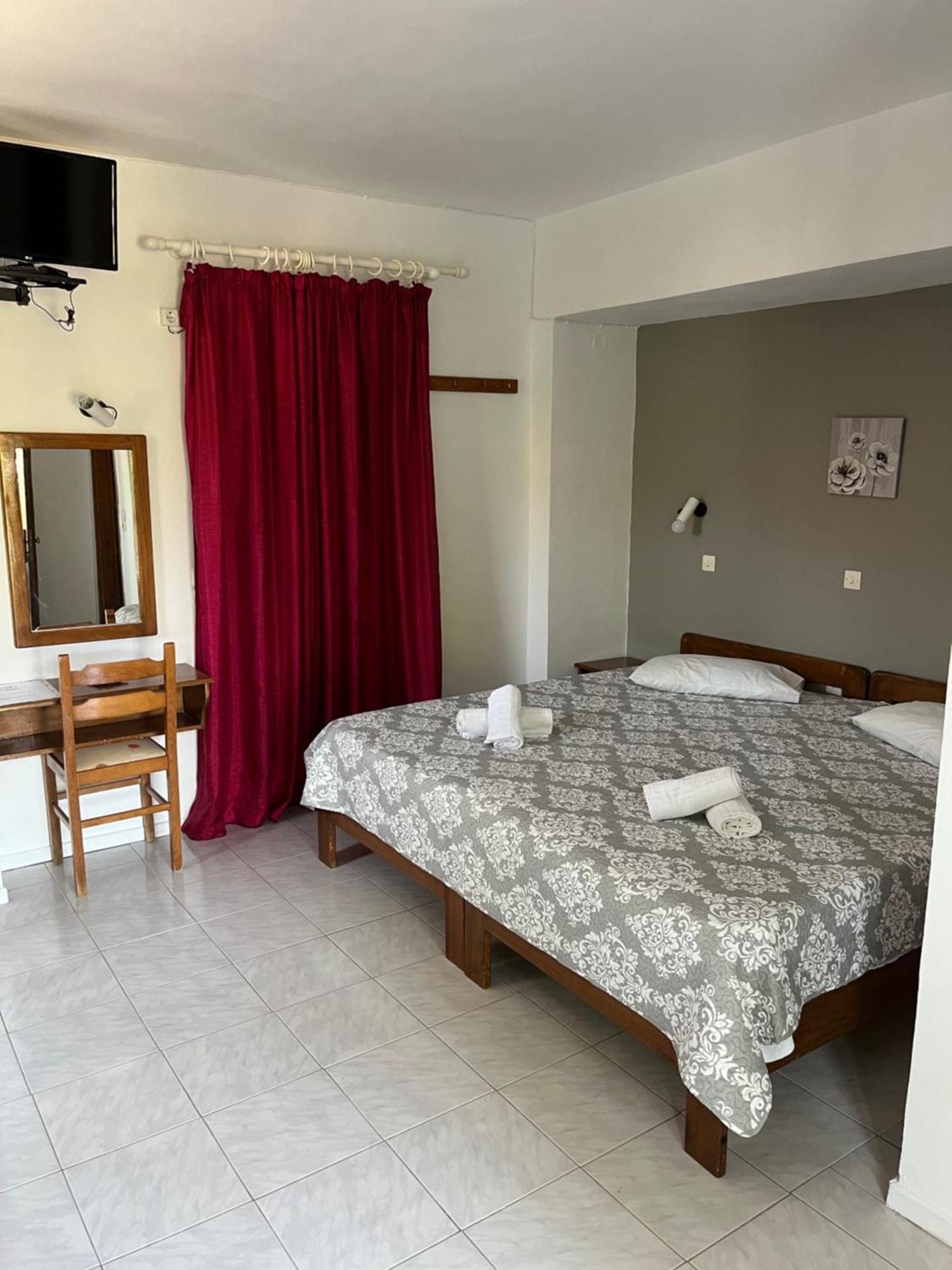 Islands Apartments ペトラ エクステリア 写真